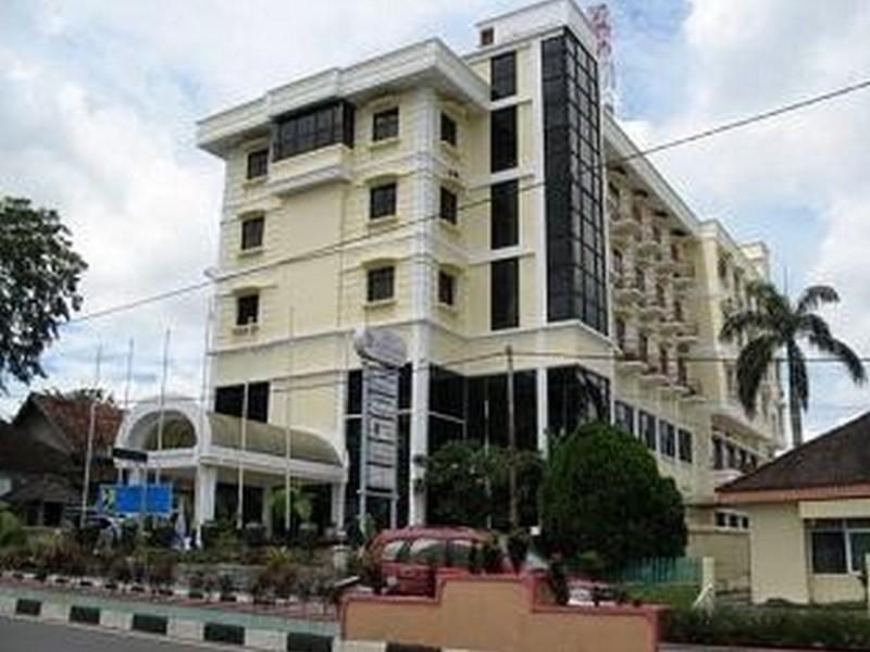 Hotel Bumi Asih Padangsidimpuan Batubelubang Bagian luar foto