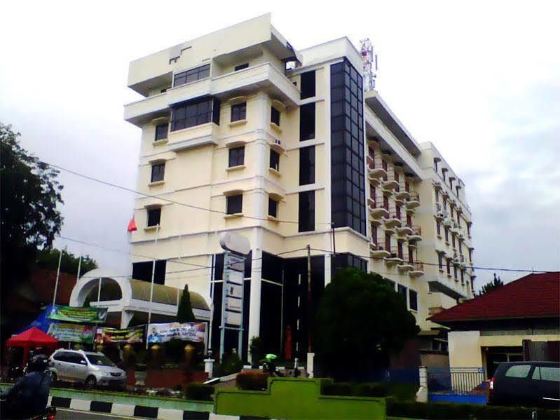 Hotel Bumi Asih Padangsidimpuan Batubelubang Bagian luar foto