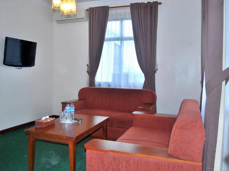 Hotel Bumi Asih Padangsidimpuan Batubelubang Bagian luar foto